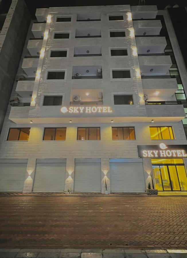 Sky Hotel Akaba Eksteriør bilde