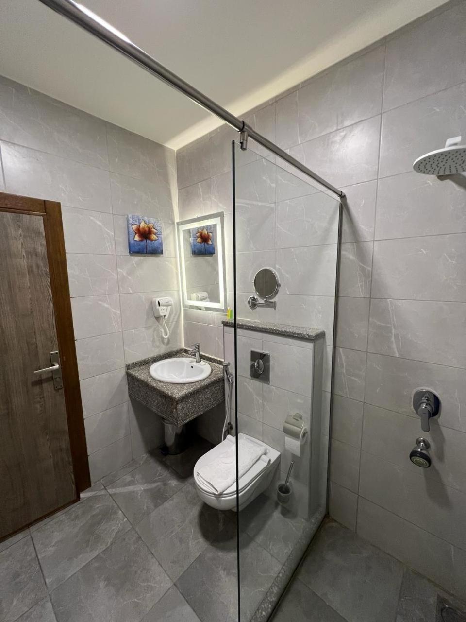 Sky Hotel Akaba Eksteriør bilde