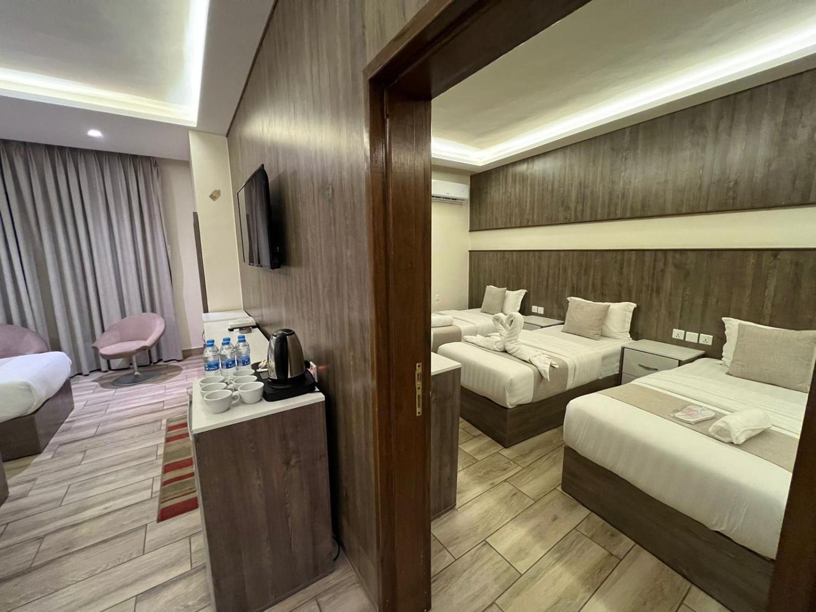 Sky Hotel Akaba Eksteriør bilde